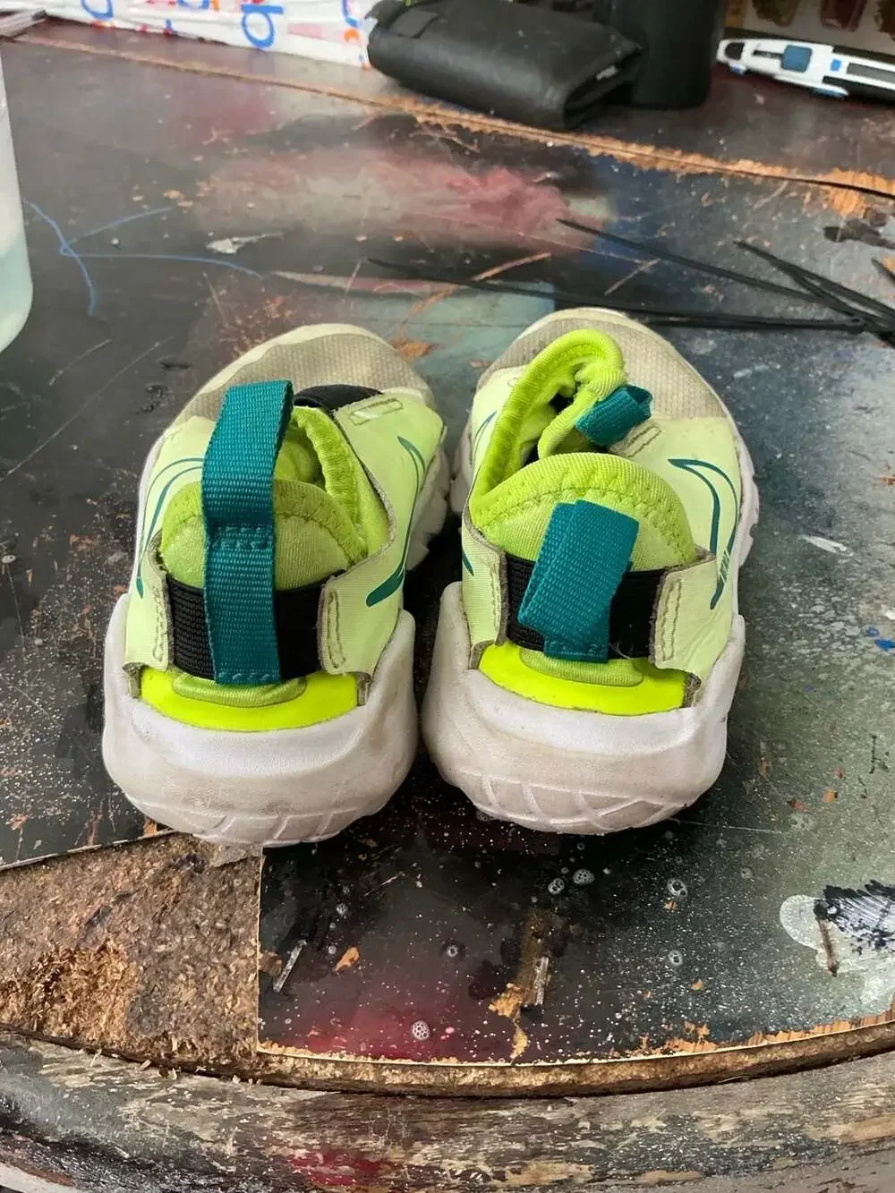 Nike Flex Runner 2 PS 'Barely Volt' Kids' Running Shoes DJ6040-700